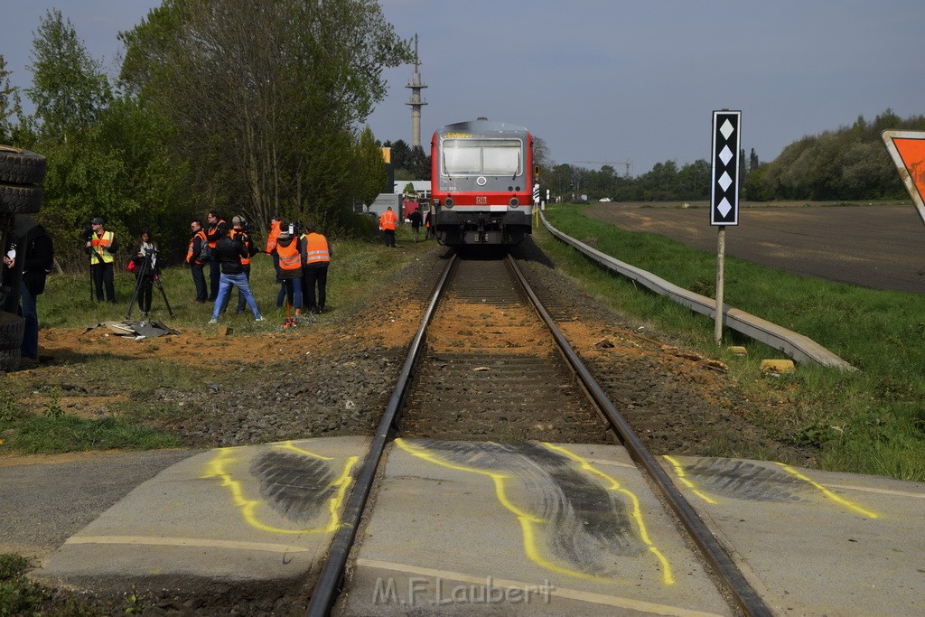 Schwerer VU LKW Zug Bergheim Kenten Koelnerstr P381.JPG - Miklos Laubert